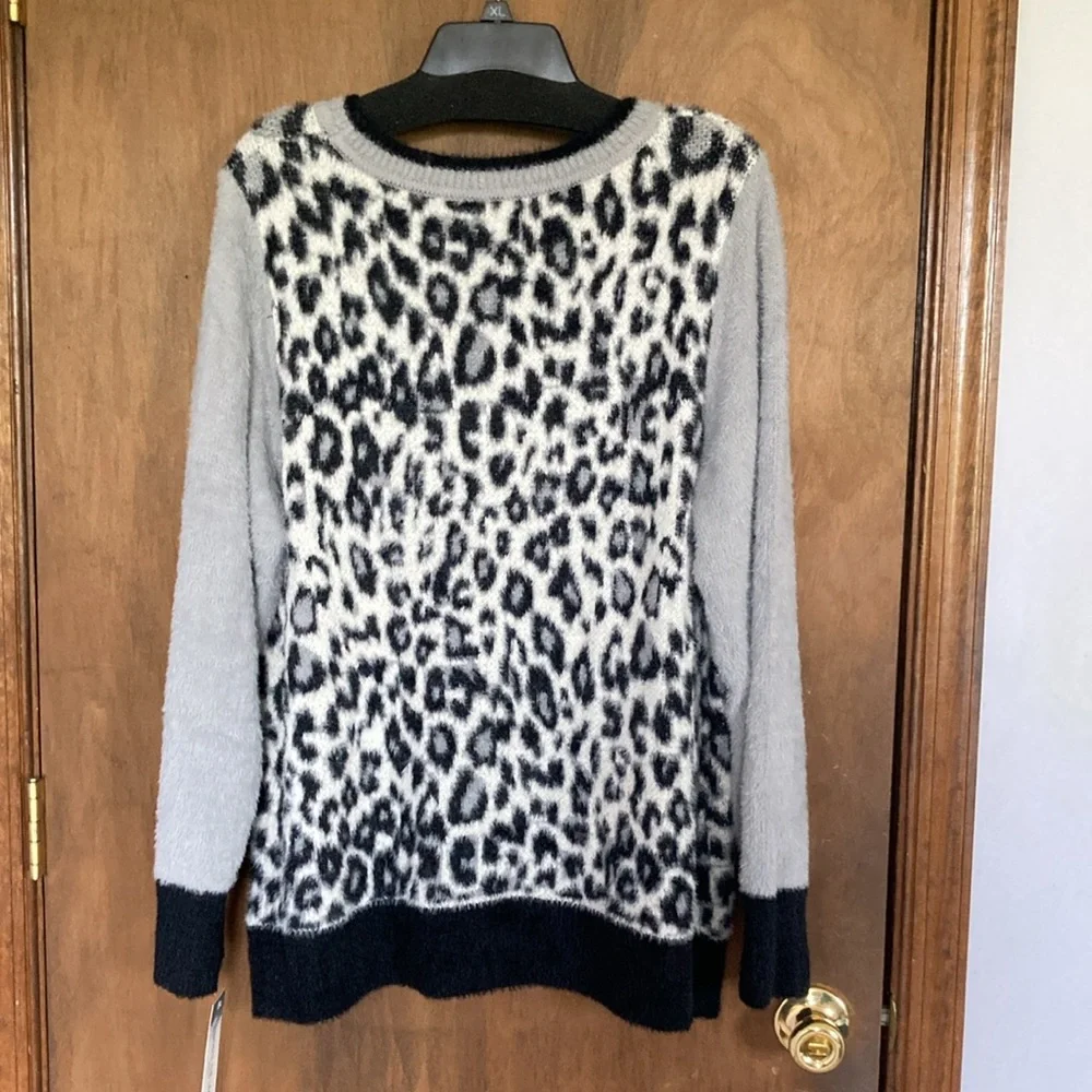 Skye’s the Limit sweater abstract animal print comfy soft neutral casual 2X - Picture 11 of 17
